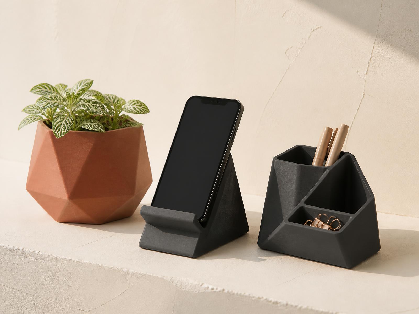 Objetos impresos en 3D: maceta geométrica, soporte para celular y organizador de escritorio